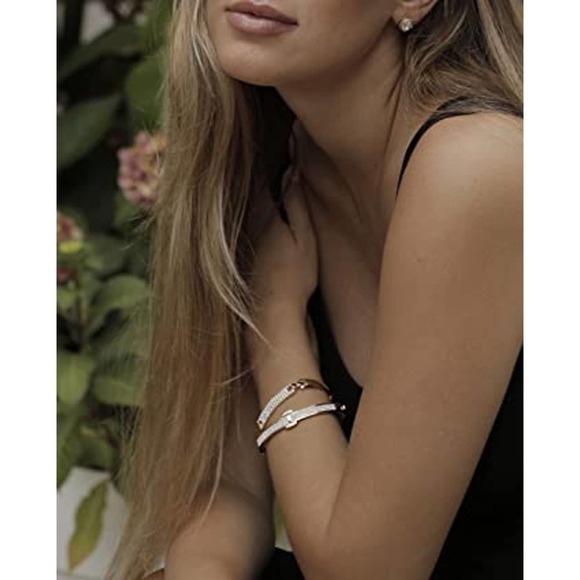 18K Gold Bangle Bracelet Crystal Belt Bangle Gold Swarovski Crystal Buckle NEW - Picture 3 of 6